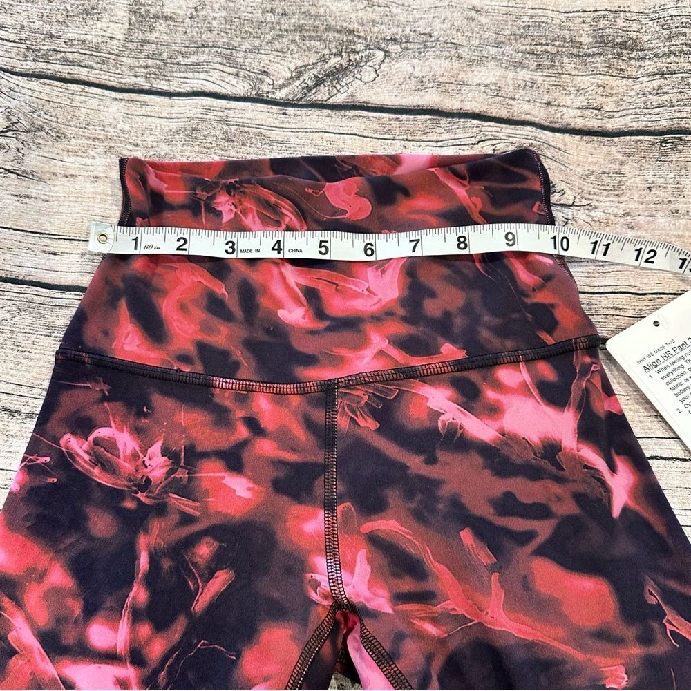 NWT Lululemon Align High Rise 28” Leggings in Graphic Pink & Black Print Size 2 - Picture 5 of 8